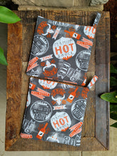 Load image into Gallery viewer, Hot Pad Set - Set Of Two - BBQ - Wing Sauce - Hot Sauce - Longhorn - Hot Pads - Trivet