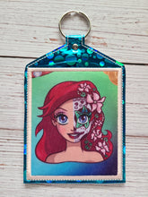 Load image into Gallery viewer, Luggage Tag - Bag Tag - Bag Identifier - So Your Bag Makes It Home After The Airlines Misplace It :)